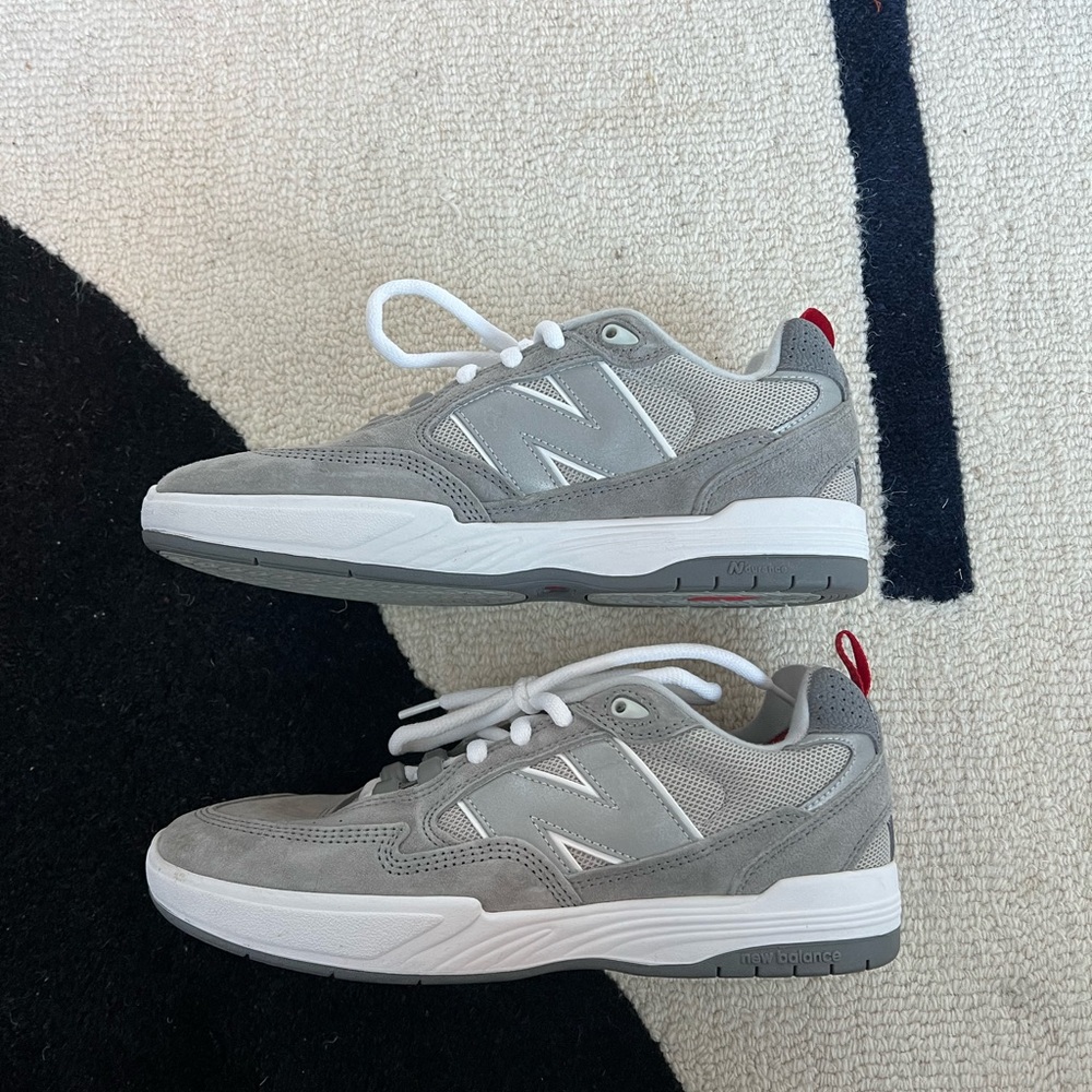 New Balance 808
